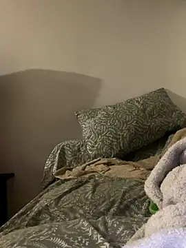 Miss Toxic online show from October 5, 2025, 4:25 am