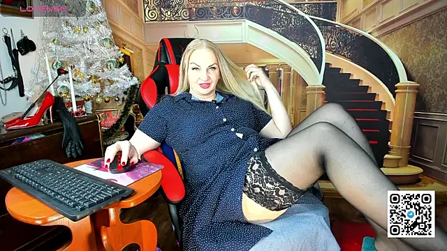 Nina Devillle online show from January 14, 2026, 8:40 am