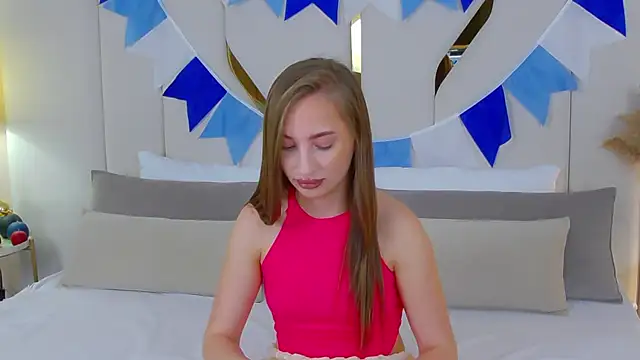 Snapshot of Miranda_Scott chatting on October 3, 2025, 5:03 pm Miranda Scott online show from October 3, 2025, 5:03 pm