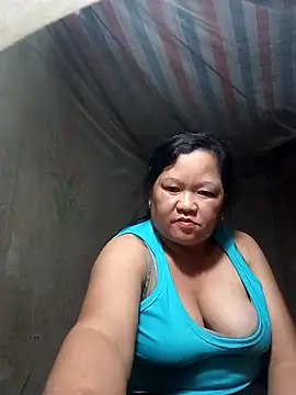 Snapshot of riso-00 chatting on September 28, 2025, 2:35 pm riso-00 online show from September 28, 2025, 2:35 pm