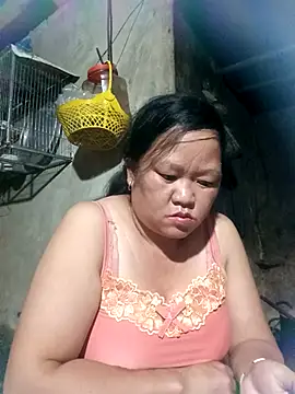 Snapshot of riso-00 chatting on October 23, 2025, 12:26 pm riso-00 online show from October 23, 2025, 12:26 pm