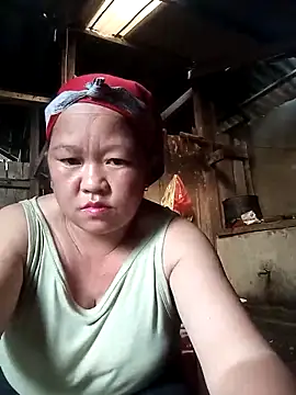 Snapshot of riso-00 chatting on October 8, 2025, 4:25 am riso-00 online show from October 8, 2025, 4:25 am