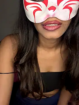 Mira SL online show from November 28, 2025, 4:29 pm