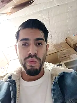 Snapshot of Waver857 chatting on November 4, 2025, 7:06 pm Waver857 online show from November 4, 2025, 7:06 pm