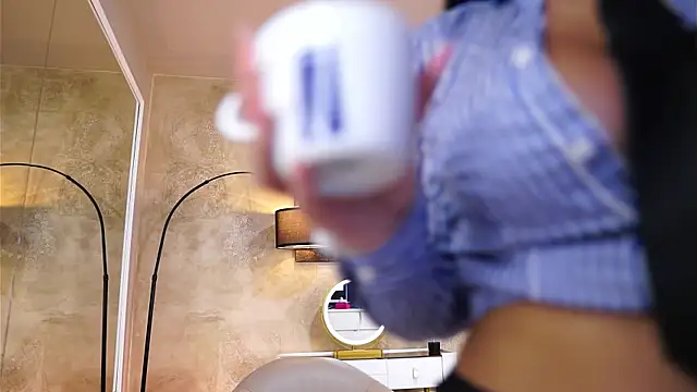 YuliaDesirevska online show from October 16, 2025, 6:16 pm