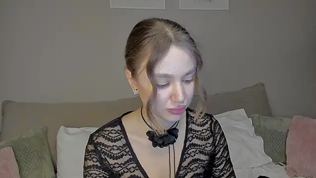 Snapshot of Stefa_Evans chatting on September 16, 2025, 9:16 pm Stefa Evans online show from September 16, 2025, 9:16 pm