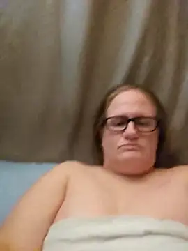 lindamarie  online show from September 23, 2025, 12:34 pm