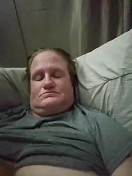 lindamarie  online show from November 1, 2025, 4:34 pm