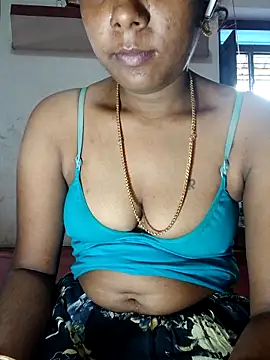 Snapshot of Tamil_Kavitha chatting on October 15, 2025, 5:50 am Tamil Kavitha online show from October 15, 2025, 5:50 am