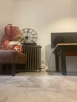 antoiine1089 online show from November 13, 2025, 11:47 am