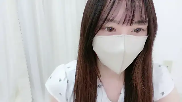  Mia land  online show from October 3, 2025, 1:34 pm