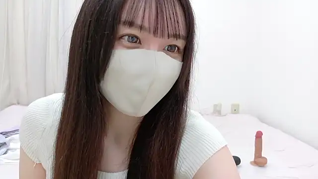  Mia land  online show from March 25, 2026, 1:10 pm