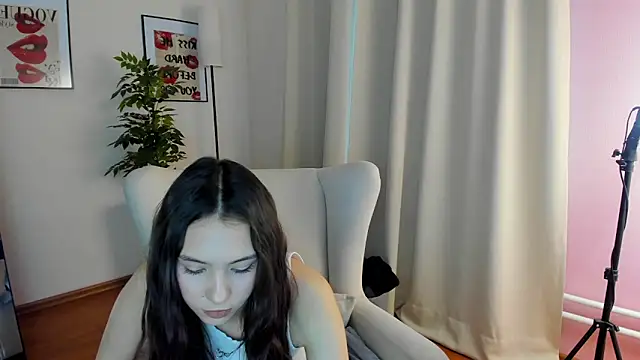 Kelly Harrison online show from October 4, 2025, 8:27 am