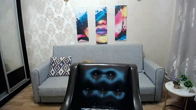 Snapshot of shy_hot_cat chatting on October 17, 2025, 6:39 am shy hot cat online show from October 17, 2025, 6:39 am