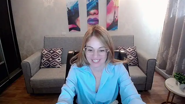 Snapshot of shy_hot_cat chatting on September 18, 2025, 8:50 am shy hot cat online show from September 18, 2025, 8:50 am