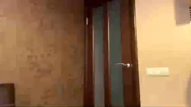 Snapshot of GlyndaCaver chatting on October 21, 2025, 11:42 am GlyndaCaver online show from October 21, 2025, 11:42 am