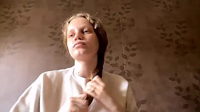 Snapshot of GlyndaCaver chatting on September 21, 2025, 12:10 pm GlyndaCaver online show from September 21, 2025, 12:10 pm