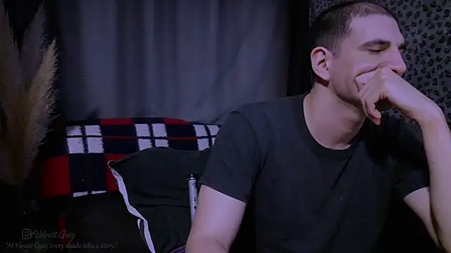 ObeyLust online show from October 22, 2025, 2:33 am