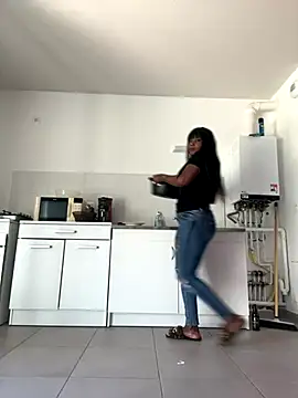 Snapshot of douceebene chatting on October 2, 2025, 1:58 pm douceebene online show from October 2, 2025, 1:58 pm