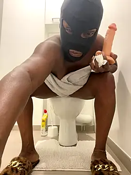 Snapshot of douceebene chatting on September 29, 2025, 8:14 pm douceebene online show from September 29, 2025, 8:14 pm