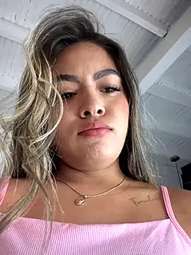 Snapshot of MayaMoanXXX chatting on October 3, 2025, 1:12 pm MayaMoanXXX online show from October 3, 2025, 1:12 pm