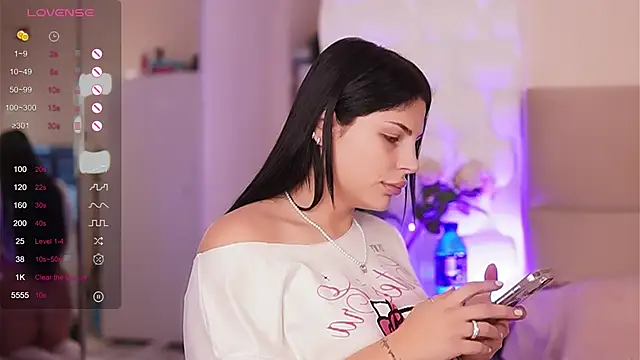 PlayfulAvalyn online show from October 14, 2025, 9:47 pm