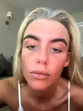 scouseblondie online show from September 16, 2025, 3:02 pm