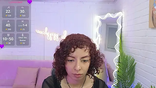 DALIAA TAY online show from September 16, 2025, 3:18 am