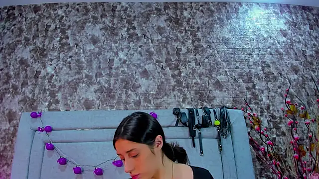 Snapshot of KatyVelvet chatting on October 9, 2025, 2:34 am KatyVelvet online show from October 9, 2025, 2:34 am