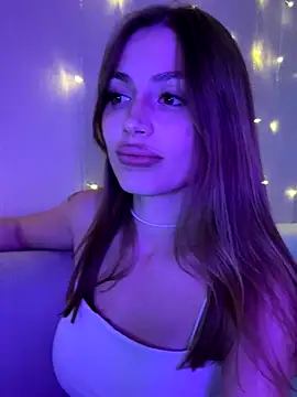 Snapshot of Elizabeth_Tay chatting on October 16, 2025, 6:16 pm Elizabeth Tay online show from October 16, 2025, 6:16 pm