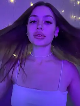 Snapshot of Elizabeth_Tay chatting on October 29, 2025, 5:23 pm Elizabeth Tay online show from October 29, 2025, 5:23 pm