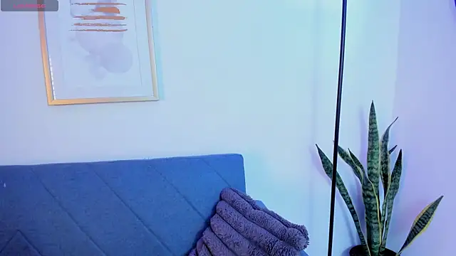 Snapshot of Siaa_rosee chatting on October 24, 2025, 7:57 pm Siaa rosee online show from October 24, 2025, 7:57 pm