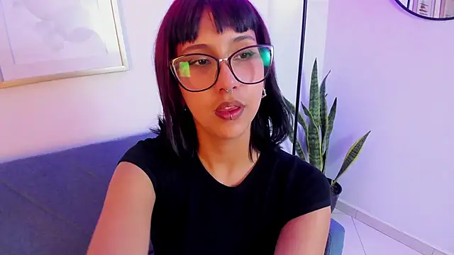 Snapshot of Siaa_rosee chatting on October 22, 2025, 7:57 pm Siaa rosee online show from October 22, 2025, 7:57 pm