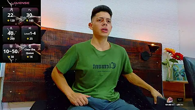 Snapshot of JhosuaVega chatting on September 18, 2025, 2:14 am JhosuaVega online show from September 18, 2025, 2:14 am