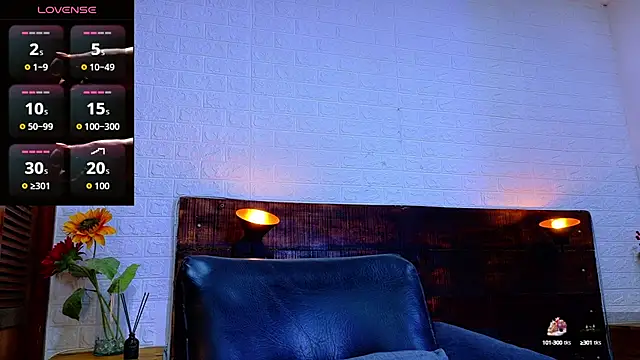 Snapshot of JhosuaVega chatting on October 28, 2025, 9:58 pm JhosuaVega online show from October 28, 2025, 9:58 pm