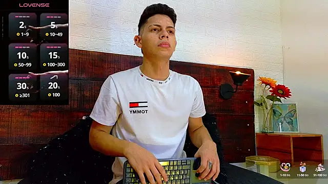 Snapshot of JhosuaVega chatting on September 19, 2025, 2:04 am JhosuaVega online show from September 19, 2025, 2:04 am