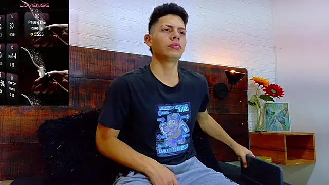 Snapshot of JhosuaVega chatting on September 20, 2025, 1:21 am JhosuaVega online show from September 20, 2025, 1:21 am