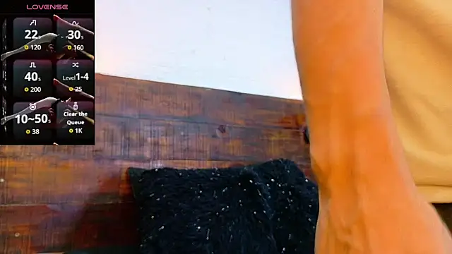 Snapshot of JhosuaVega chatting on September 25, 2025, 1:22 am JhosuaVega online show from September 25, 2025, 1:22 am