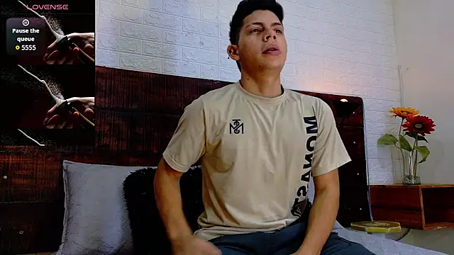 Snapshot of JhosuaVega chatting on September 28, 2025, 2:07 am JhosuaVega online show from September 28, 2025, 2:07 am