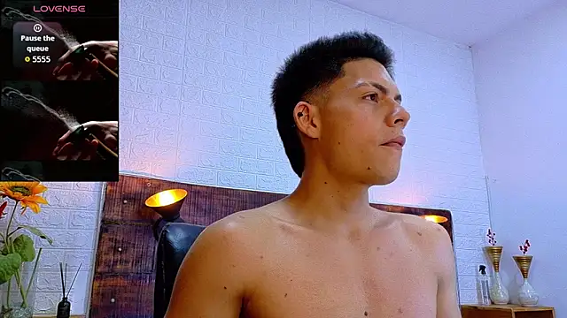 Snapshot of JhosuaVega chatting on October 25, 2025, 12:21 am JhosuaVega online show from October 25, 2025, 12:21 am