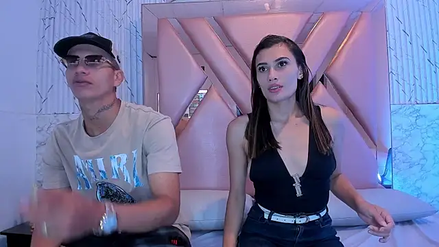 KhateNdJames online show from September 12, 2025, 2:06 pm