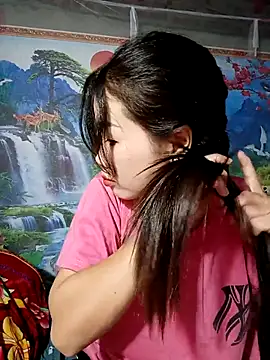 Vy xx online show from October 17, 2025, 12:29 pm