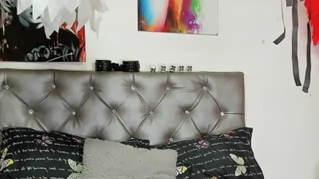 Snapshot of xxKamadevaxx chatting on October 19, 2025, 12:41 pm xxKamadevaxx online show from October 19, 2025, 12:41 pm