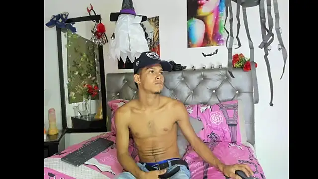 Snapshot of xxKamadevaxx chatting on October 11, 2025, 8:32 pm xxKamadevaxx online show from October 11, 2025, 8:32 pm