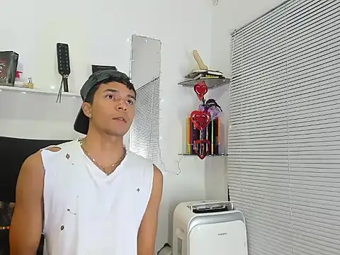 Snapshot of xxKamadevaxx chatting on February 25, 2026, 12:38 pm xxKamadevaxx online show from February 25, 2026, 12:38 pm