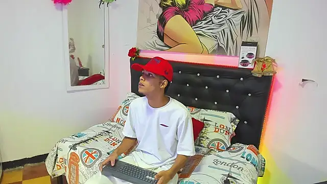 Snapshot of xxKamadevaxx chatting on October 6, 2025, 12:17 pm xxKamadevaxx online show from October 6, 2025, 12:17 pm