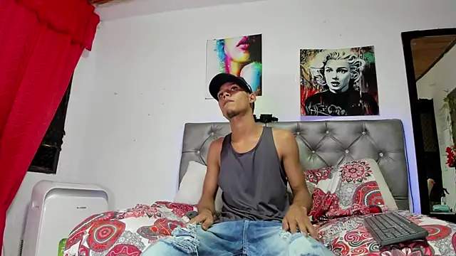 Snapshot of xxKamadevaxx chatting on October 4, 2025, 8:21 pm xxKamadevaxx online show from October 4, 2025, 8:21 pm