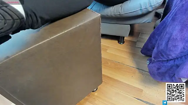 Snapshot of Shantal__G chatting on March 4, 2026, 12:13 pm Shantal G online show from March 4, 2026, 12:13 pm