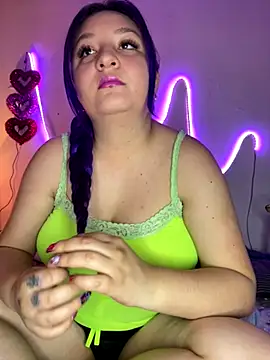 Snapshot of Emma__Fox_ chatting on October 23, 2025, 4:16 pm Emma Fox online show from October 23, 2025, 4:16 pm