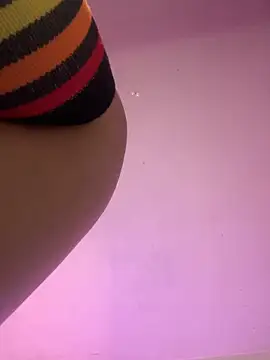 Snapshot of Emma__Fox_ chatting on October 31, 2025, 3:41 pm Emma Fox online show from October 31, 2025, 3:41 pm